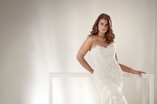 Pronovias