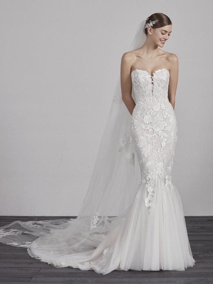 Pronovias