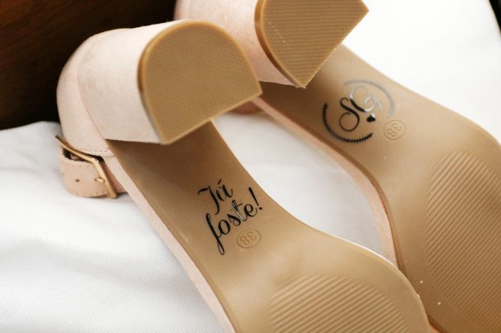 5 Truques para tornar os sapatos de noiva mais confortáveis