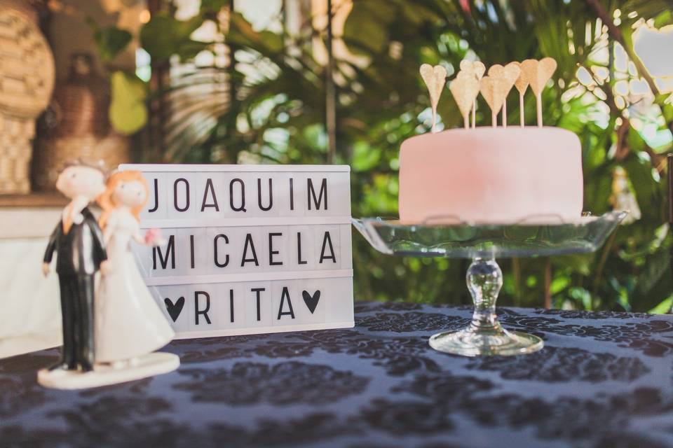 Guia para apresentar o bolo de casamento: as 10 propostas mais românticas e originais