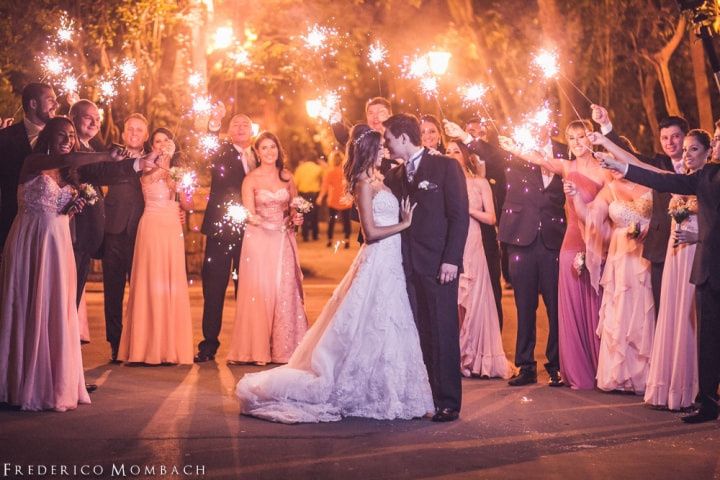 Iluminação no teu casamento: as 5 placas luminosas que vais adorar!