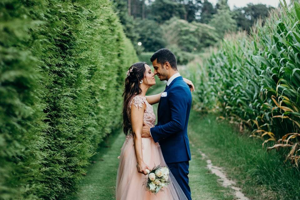 Vestidos de noiva com tons rosados: a grande tendência do momento