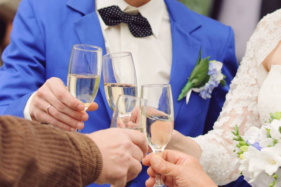 Devem convidar chefes e colegas de trabalho para o casamento? 