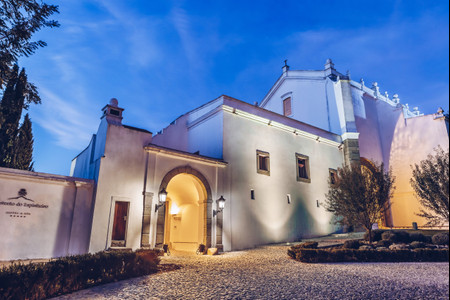 Convento do Espinheiro: o segredo mais bem guardado do Alentejo
