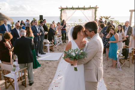 Casamento na praia: Ideias e conselhos de organização e decoração