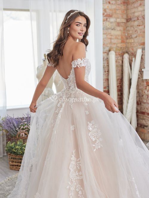 Harlem, Maggie Sottero