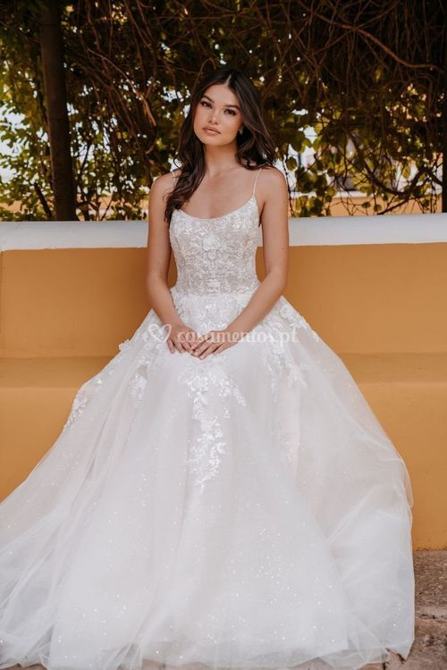 9964, Allure Bridals