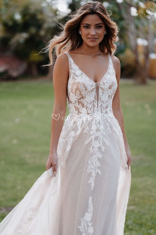 9959, Allure Bridals