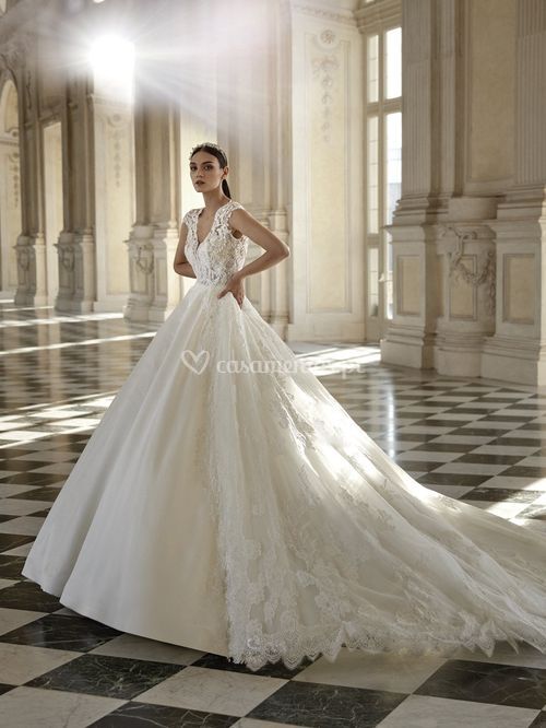trinity, Atelier Pronovias