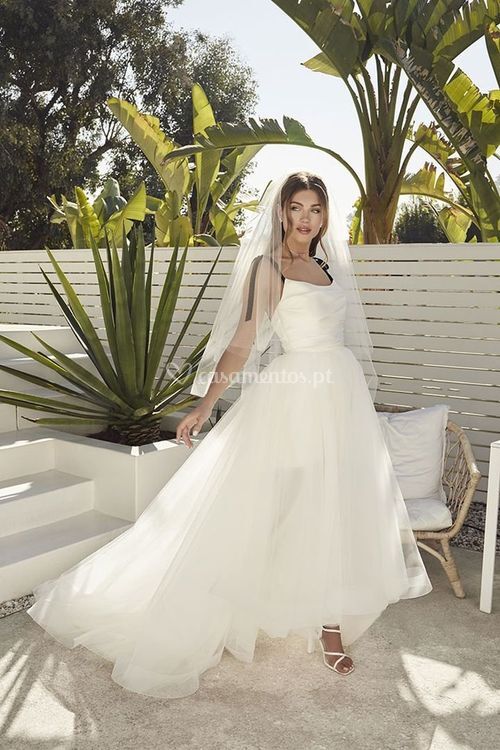 BRADSHAW, Casablanca Bridal