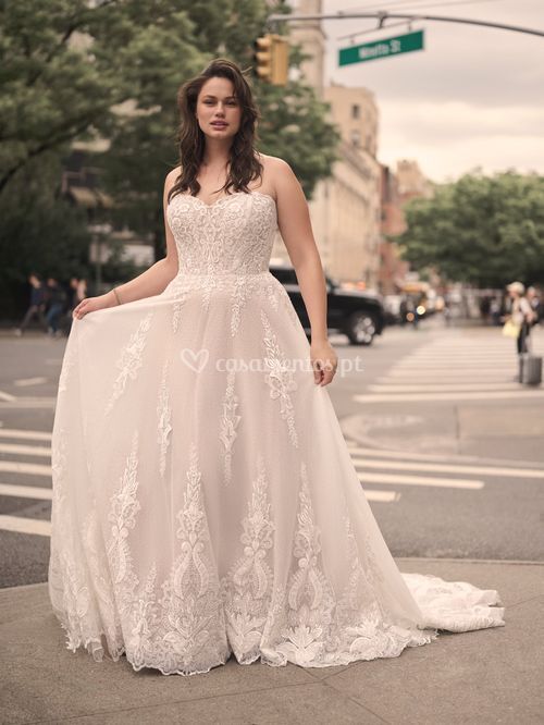 Ulanda, Maggie Sottero