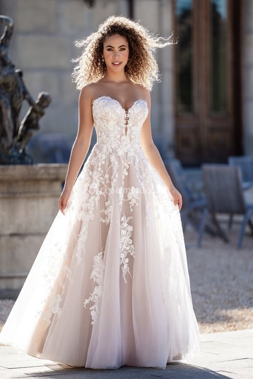 A1102, Allure Bridals