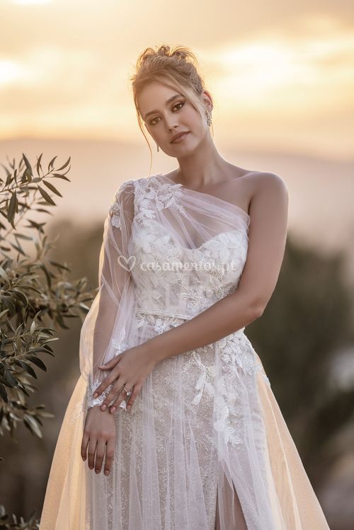 A1115J, Allure Bridals