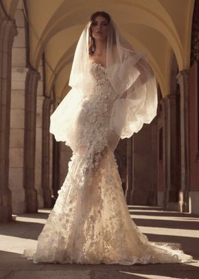 CARRIE, Galia Lahav