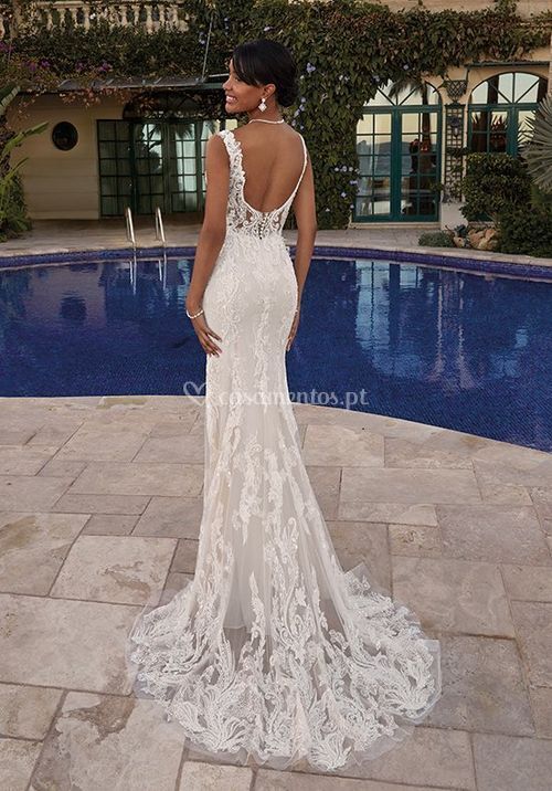 Style 1220, Demetrios