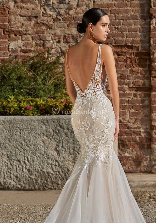 Style 8156, Demetrios