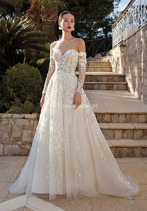 Style 200164, Demetrios