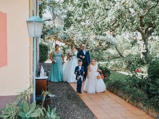 O casamento de John e Raquel em Caniço, Madeira 15