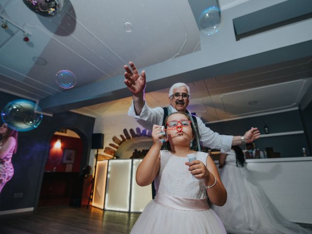 O casamento de John e Raquel em Caniço, Madeira 28