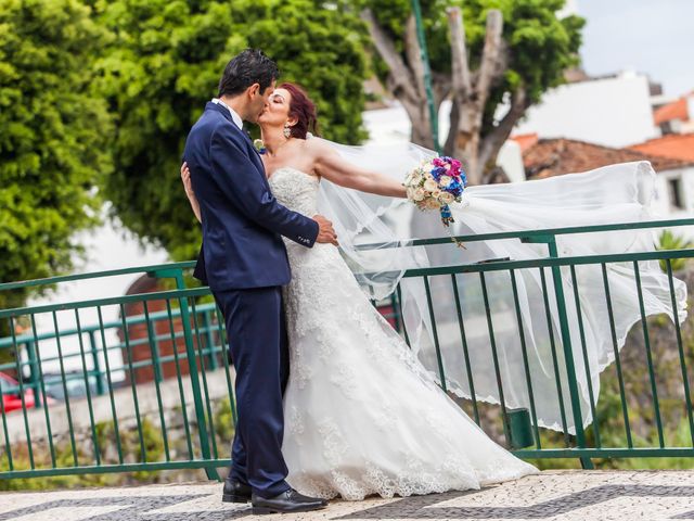 O casamento de Adriano e Délia em Machico, Madeira 53