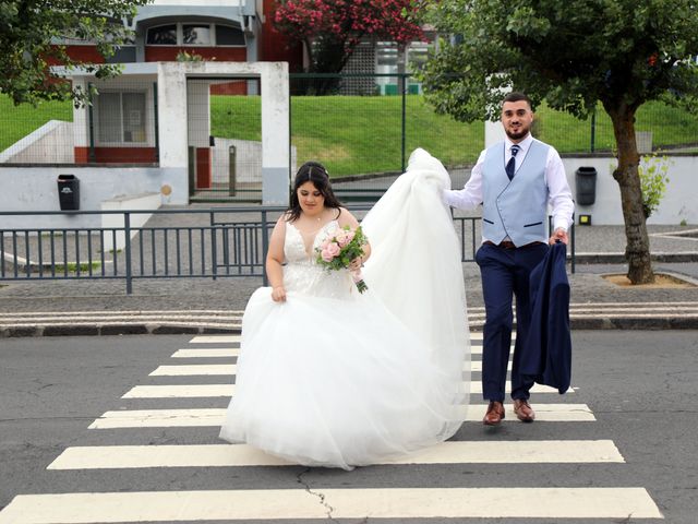 O casamento de Paulo e Regina em Fenais da Ajuda, São Miguel 1