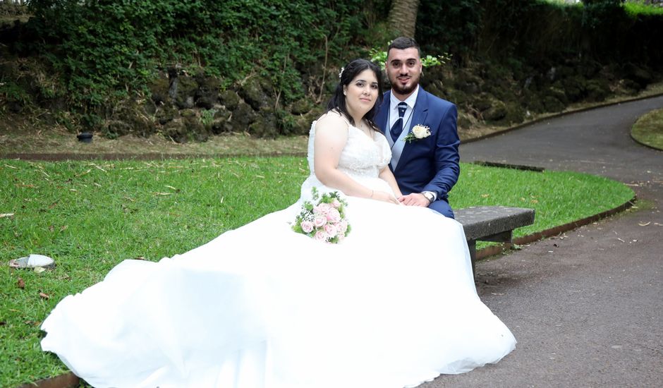 O casamento de Paulo e Regina em Fenais da Ajuda, São Miguel