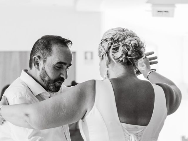 O casamento de Marco e Tatiana em Fernão Ferro, Seixal 63