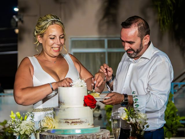 O casamento de Marco e Tatiana em Fernão Ferro, Seixal 79