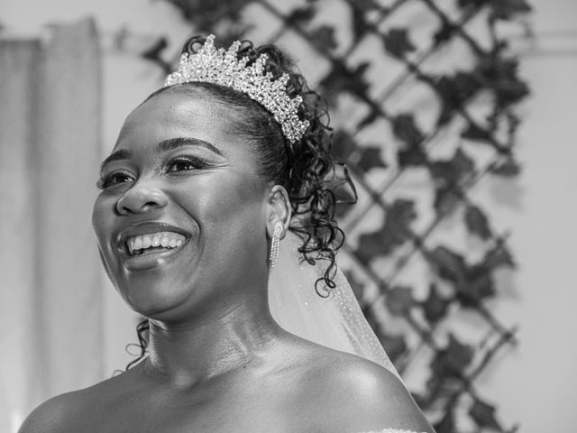 O casamento de Luis e Mierla (Ju) em Fernão Ferro, Seixal 18