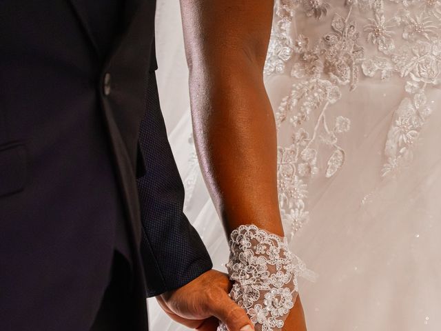 O casamento de Luis e Mierla (Ju) em Fernão Ferro, Seixal 31