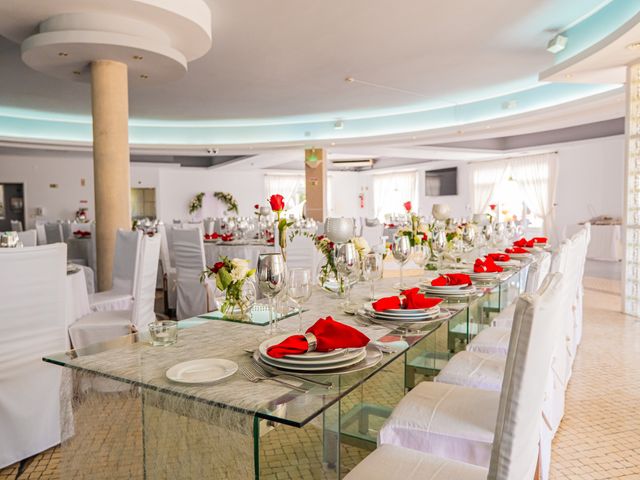 O casamento de Luis e Mierla (Ju) em Fernão Ferro, Seixal 69