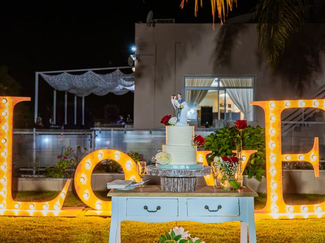 O casamento de Luis e Mierla (Ju) em Fernão Ferro, Seixal 91