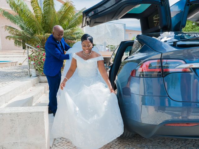 O casamento de Gabriel e Gina em Fernão Ferro, Seixal 35