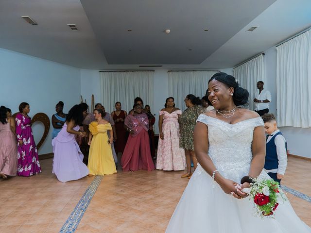 O casamento de Gabriel e Gina em Fernão Ferro, Seixal 75