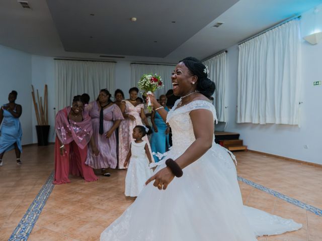 O casamento de Gabriel e Gina em Fernão Ferro, Seixal 77