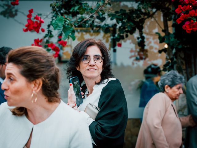 O casamento de Michael e Elsa em Famalicão, Nazaré 54