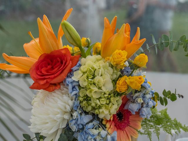 O casamento de Matt e Natasha em Mosteiros, São Miguel 46