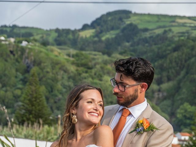 O casamento de Matt e Natasha em Mosteiros, São Miguel 60