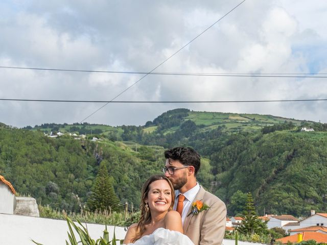 O casamento de Matt e Natasha em Mosteiros, São Miguel 62