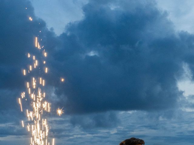 O casamento de Matt e Natasha em Mosteiros, São Miguel 64