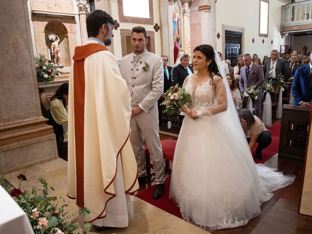 O casamento de Bernardo e Madalena em Carmões, Torres Vedras 8