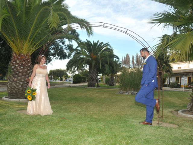 O casamento de Hugo e Sónia em Atouguia da Baleia, Peniche 13