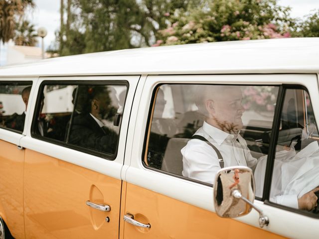 O casamento de Federico e Melanie em Algarvia, São Miguel 21
