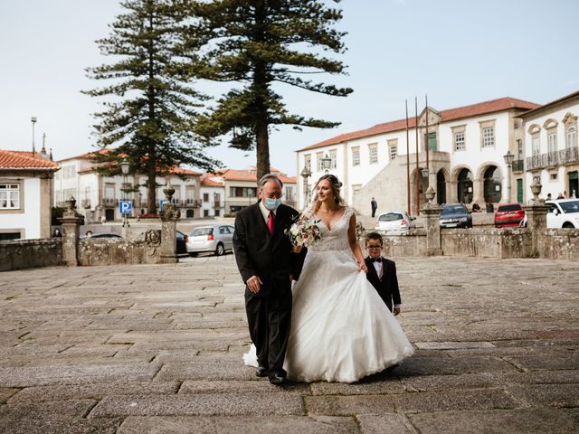 O casamento de Bruno e Tatiana em Prozelo, Amares 20