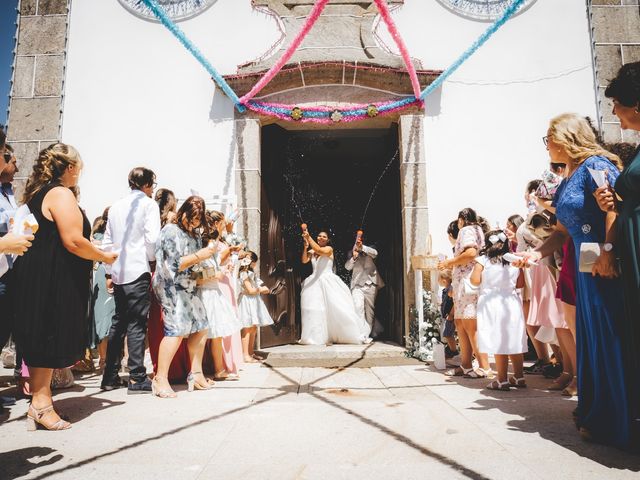 O casamento de Pedro e Carla  em Turiz, Vila Verde 6