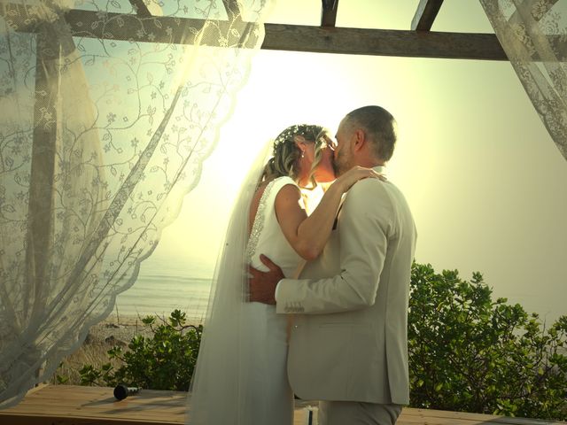 O casamento de Nuno e Catarina em Costa de Caparica, Almada 38