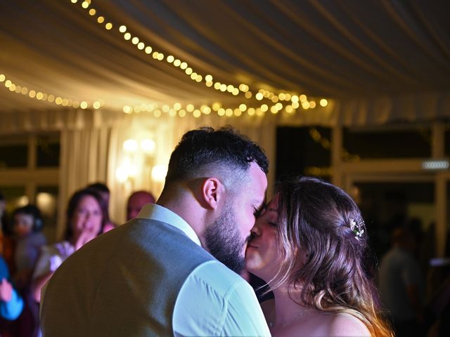 O casamento de Alex e Mel em Santo António da Charneca, Barreiro 52