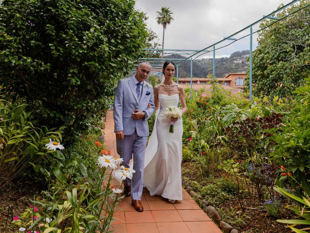 O casamento de Jesus e Debbie em Ilha, Madeira 50