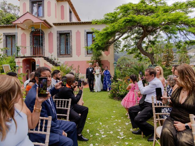O casamento de Jesus e Debbie em Ilha, Madeira 52