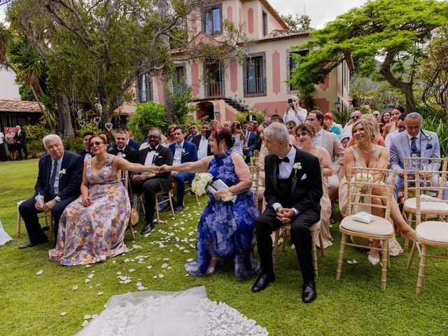 O casamento de Jesus e Debbie em Ilha, Madeira 66